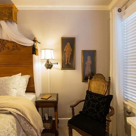 Knob Hill Bed And Breakfast Flint Esterno foto